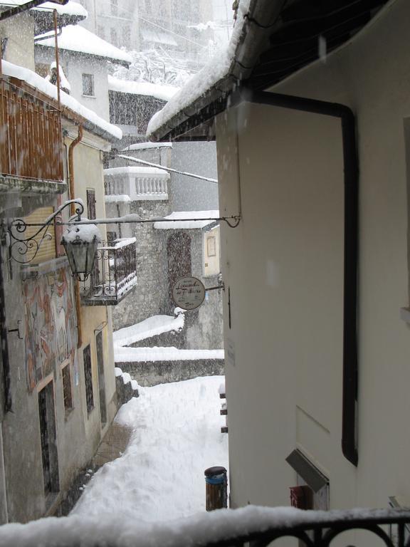 Locanda Del Pittore Arcumeggia Exterior photo
