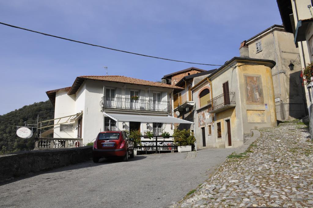 Locanda Del Pittore Arcumeggia Exterior photo